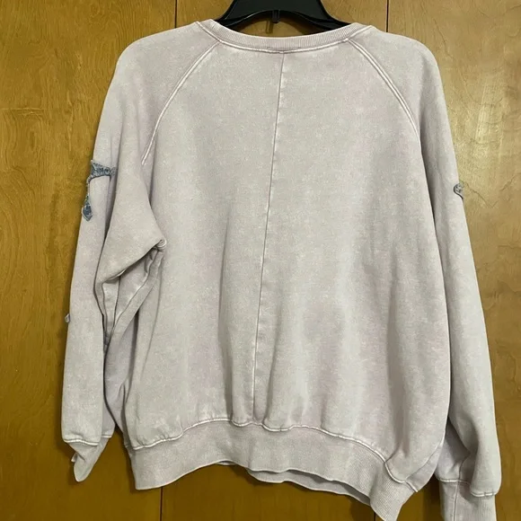 Easel Pullover - Picture 1 of 3